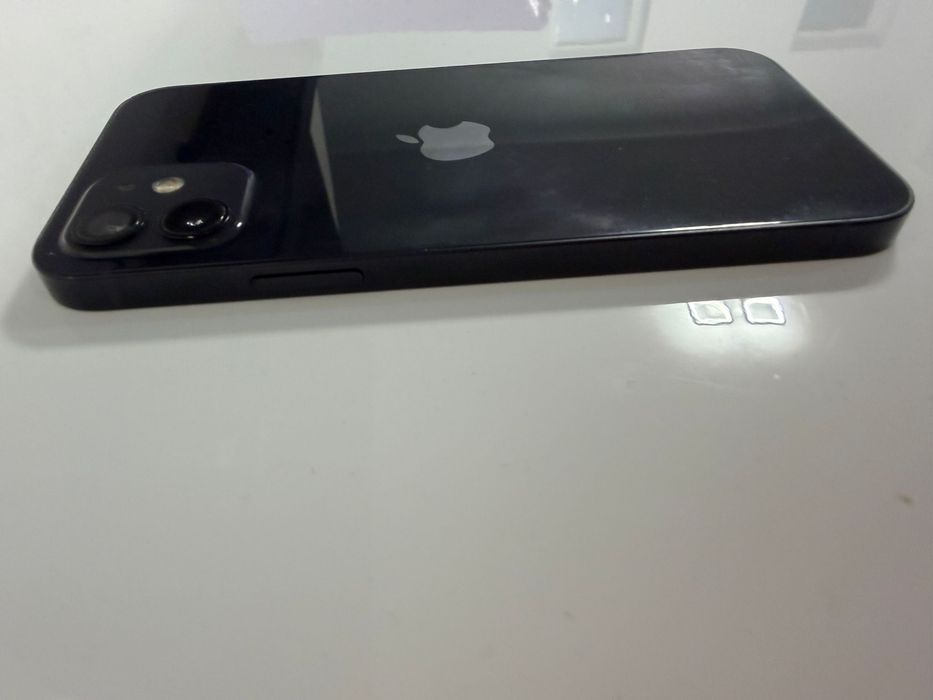 Iphone 12  impecabil