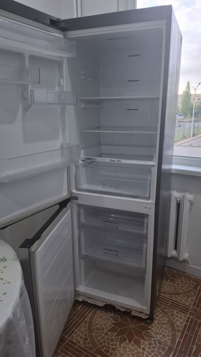 Холодильник Samsung RB29FERNDSA No Frost
