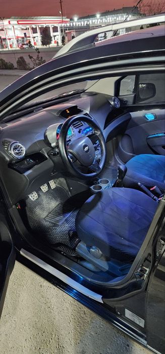 Yangi spark srochni sotiladi