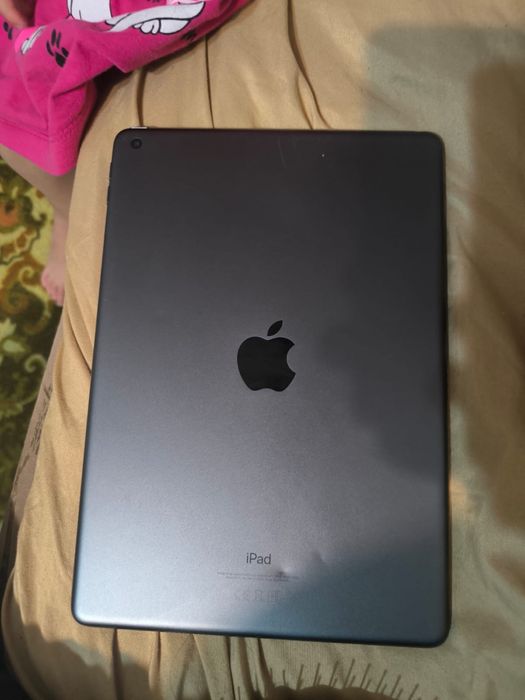 Продается айпад (ipad) 9 поколение