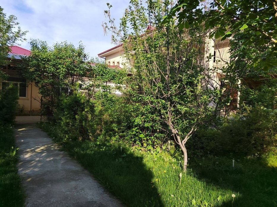 Продается дом, 12 соток. (вл.8)