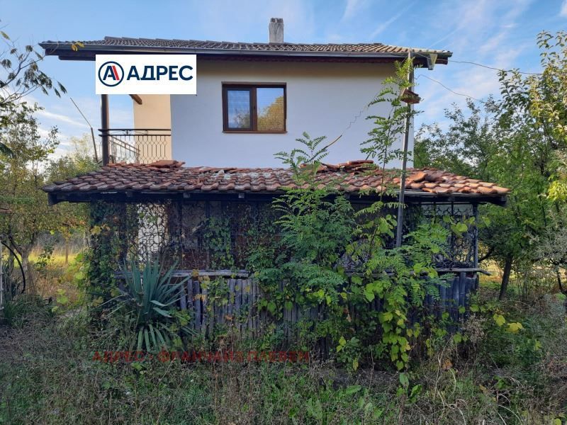 Къща в Враца-Студентски град площ 80 цена 140000