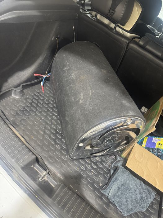 Продам сабвуфер в хорошем состоянии