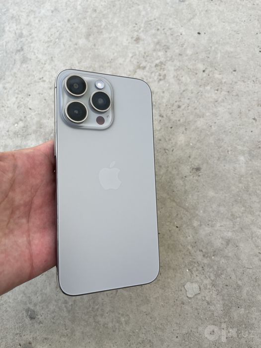 Iphone 15 Pro Max  512 gb.  93%