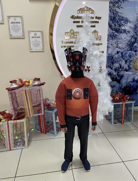 Продам карнавальный костюм