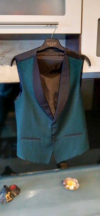 Costum Barbatesc pentru evenimente speciale