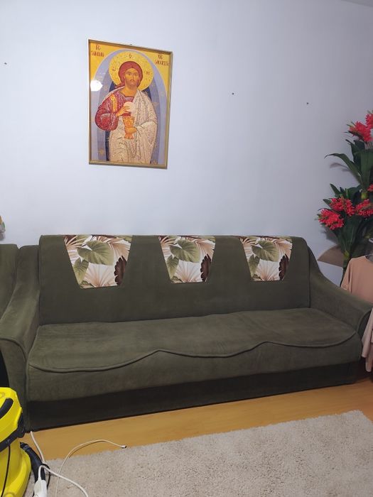 Vând canapea extensibila