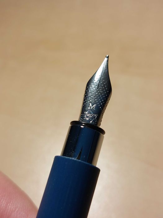 Stilou Faber-Castell Ambition Precious Resin Blue, penita M.