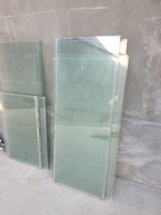 Oynalar (окно)  sotiladi romdan yechilgan