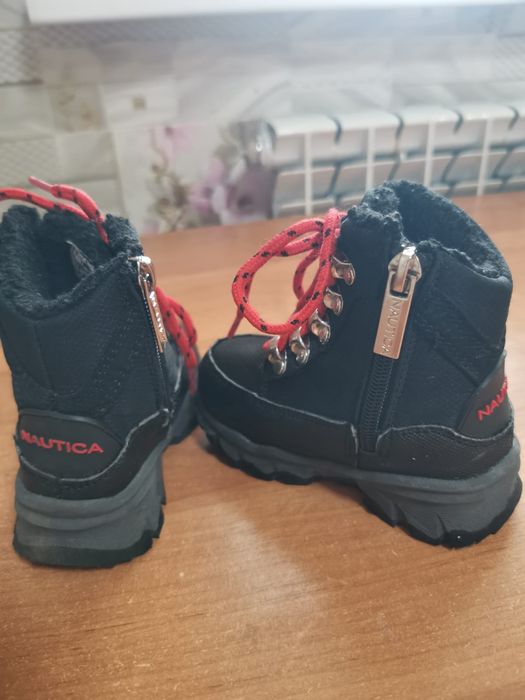 Демисезонные ботиночки 22 размер.