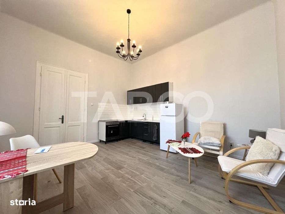 Apartament cu 3 camere si terasa de 14 mp in zona Centrala la cheie