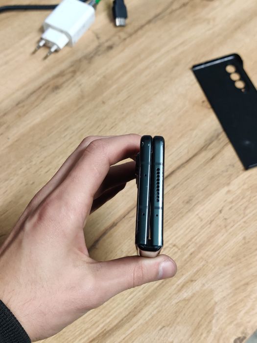 Samsung fold 3 12/256
