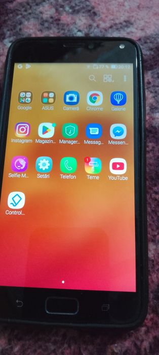 Telefon Asus RAM 3GB