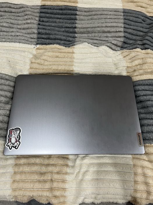 Продам ноутбук Lenovo торг