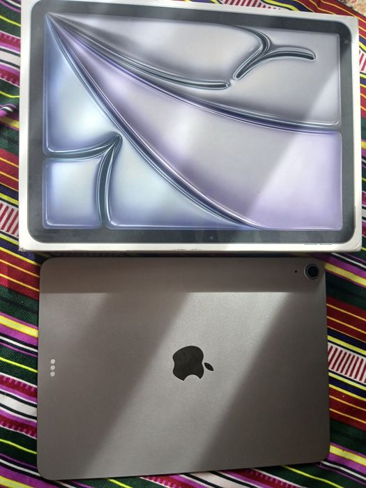 iPad Air M3 (11-dyum)