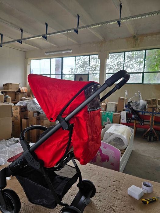 Cărucior compact iCOO Acrobat până la 18 kg , reflectoare, roșu