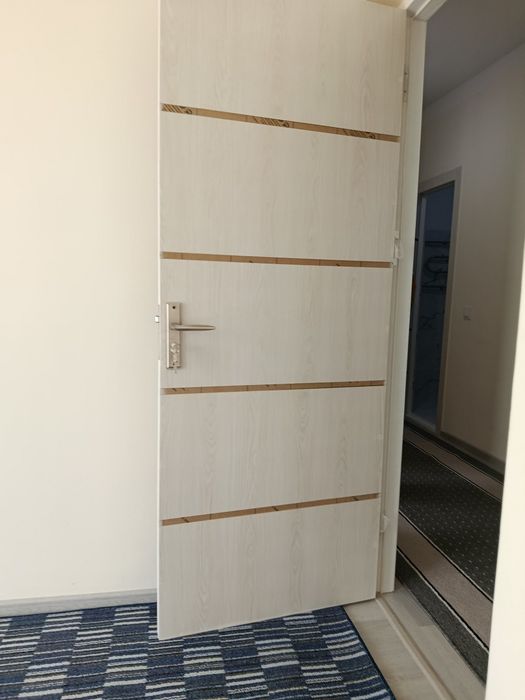 Termiz portta 2 xonali yangi uy ijaraga beriladi
Narxi 2500 ming