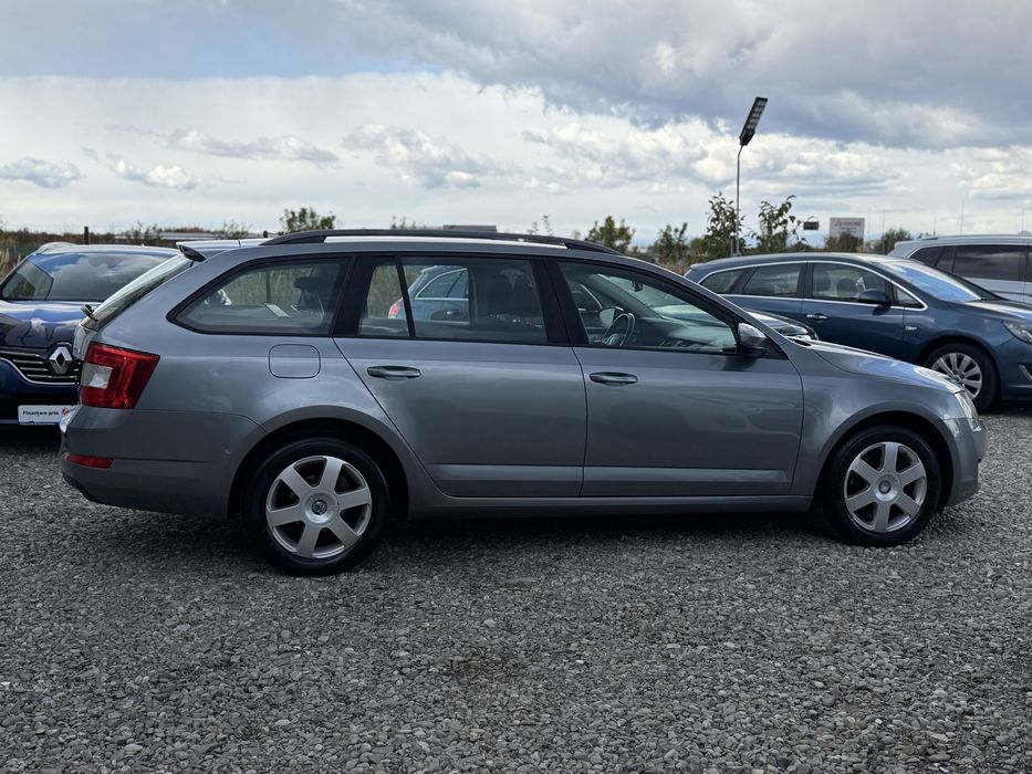SKODA Octavia 2013 — imagine 5