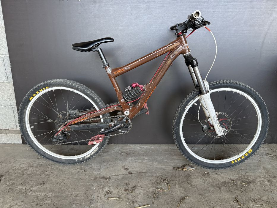 Commencal supreme v2