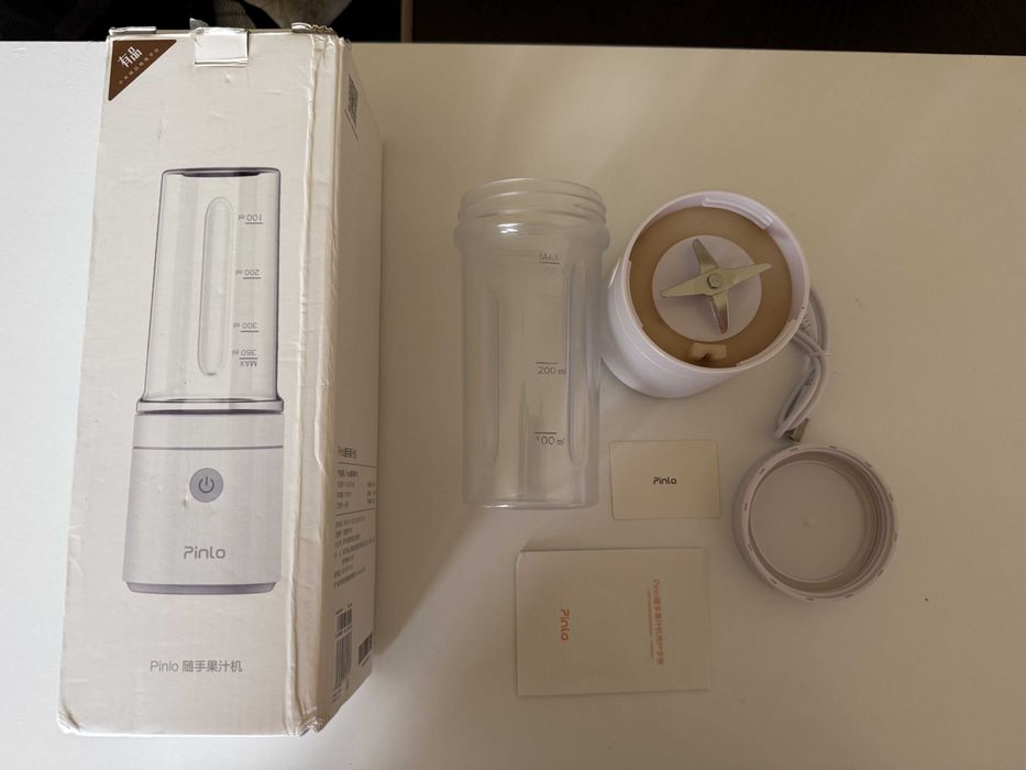 Фитнес блендер Pinlo Hand Juice Machine (PL-B007W3W) Цвят: бял
