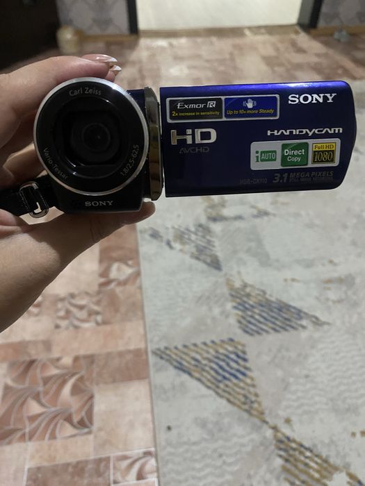 Продам камеру Sony HDR-CX110
