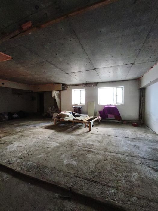Продам цокольное помещение
