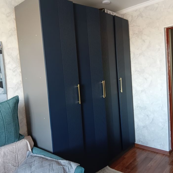 Продается шкаф и туалетный столик 180000тг