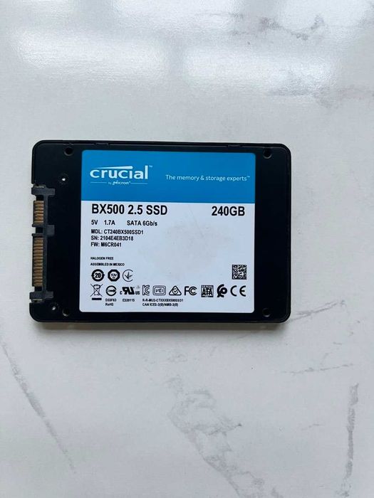 SSD SATA накопитель 240 GB