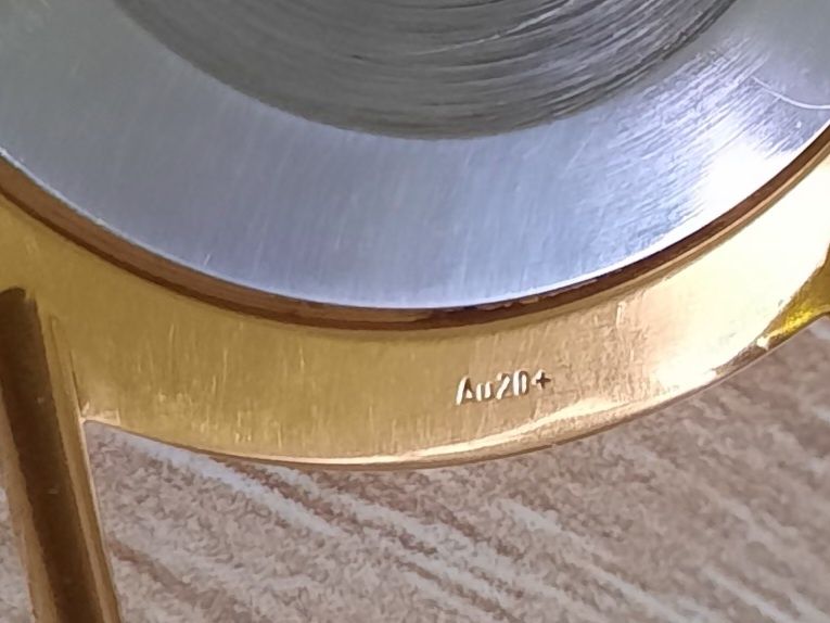 Позолоченные часы-Луч