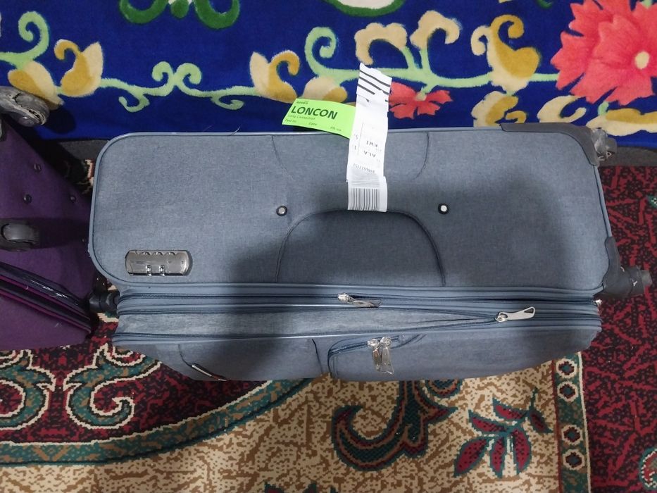 Чемодан 70*45 см