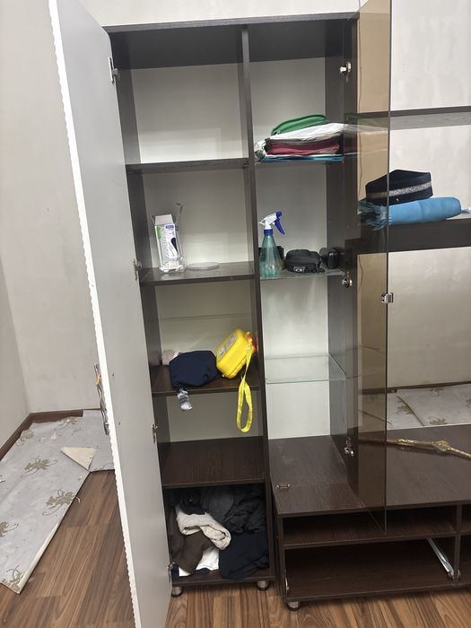 Продам горку  под телевизор не дорого