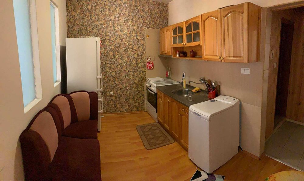 Дава се под наем Двустаен апартамент в Бургас, Меден рудник - зона А - 60 кв.м за 153 € - Снимка #3