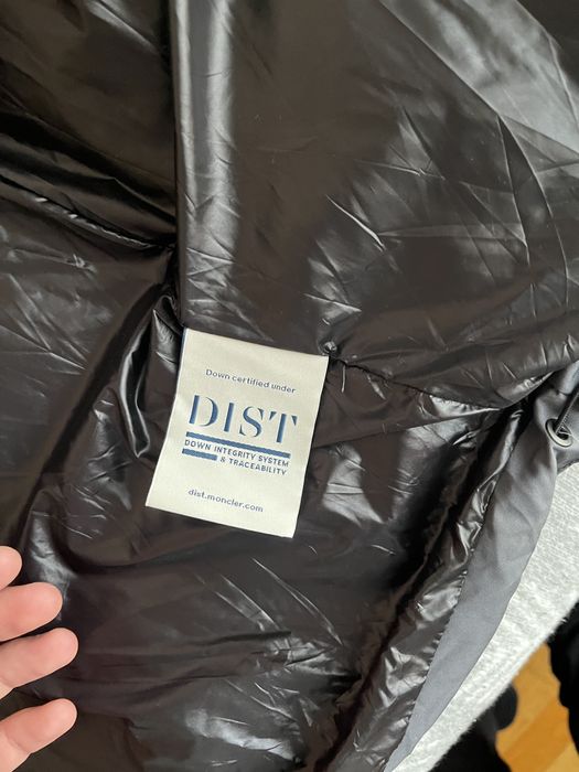 Moncler яке.