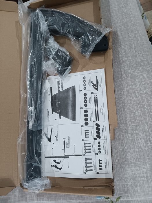 Suport TV pentru masa