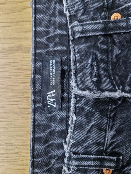 Дамски дънки на Zara