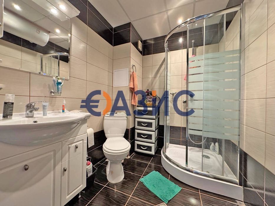 Продава се Двустаен апартамент в к.к. Слънчев бряг - 67 кв.м за 1224 €/кв.м - Снимка #12