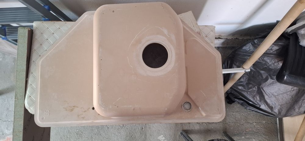 Раковина керамическая