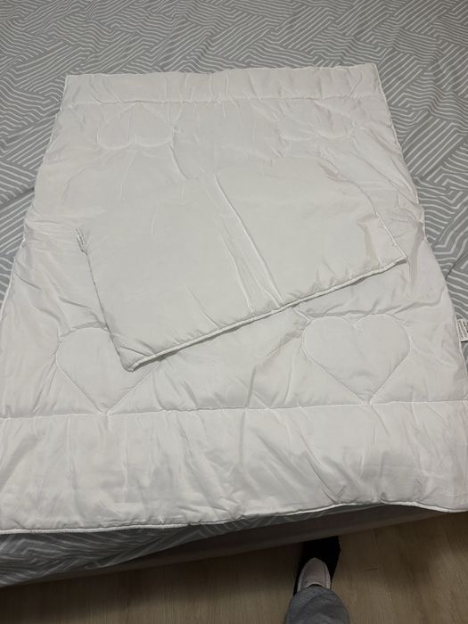 ЛОТ Детски спални комплекти