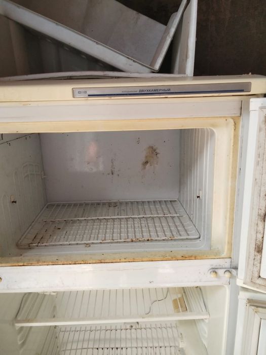 Продам холодильники Минск и Индезит