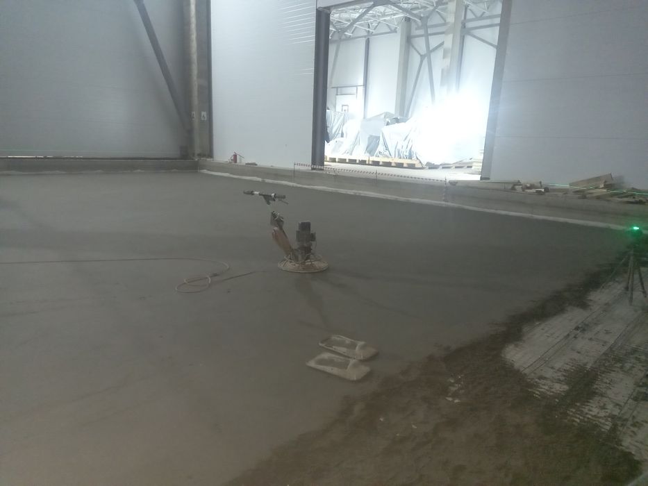 Пол сухой стяжка мукунем