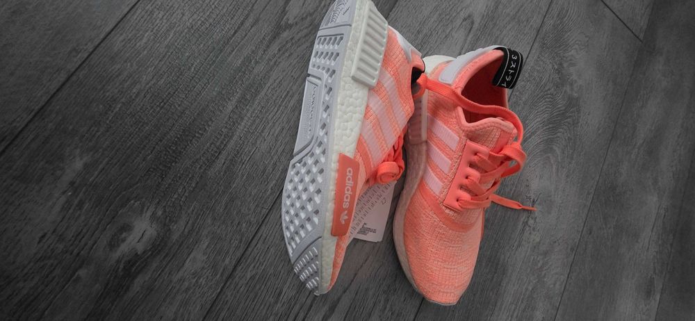 Adidas Дамски маратонки 38 номер