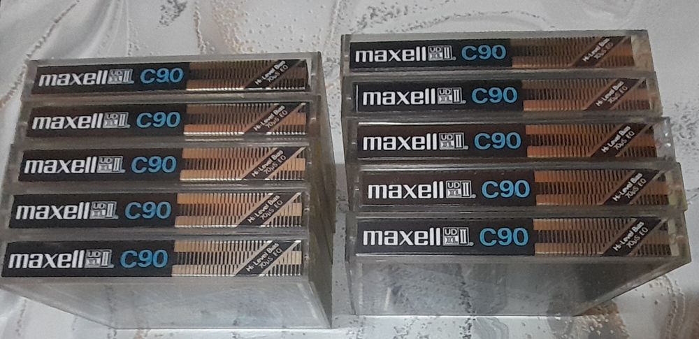 Аудио касети  MAXELL/ Gold/  със Сръбска музика