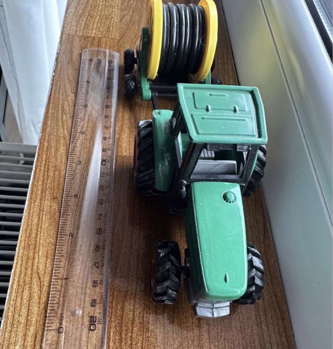 Machete auto metalica tractor cu remorca scara 1/32