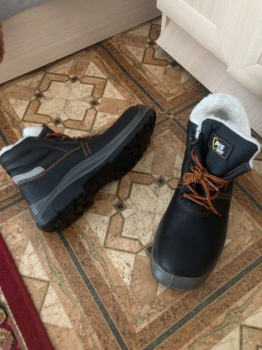 Рабочие ботинки новый