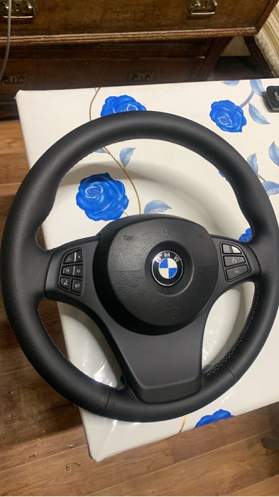 Руль дерево Бмв .