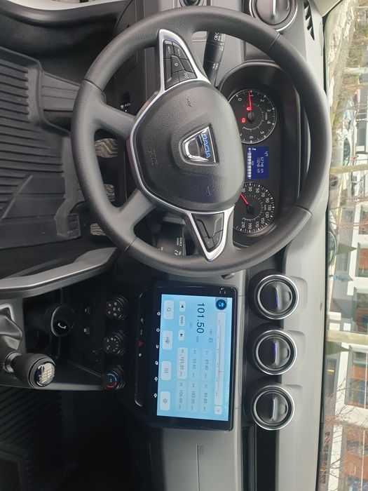 Vând Dacia Duster 2022 garantie