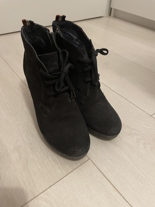 Botine piele întoarsă cu toc Tommy Hilfiger 37 EU