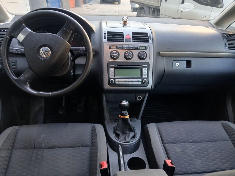 Volkswagen touran 2008 1.6 benzina