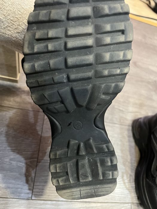 Дамски маратонки като нови