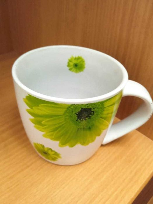 Продам хрустальную конфетницу